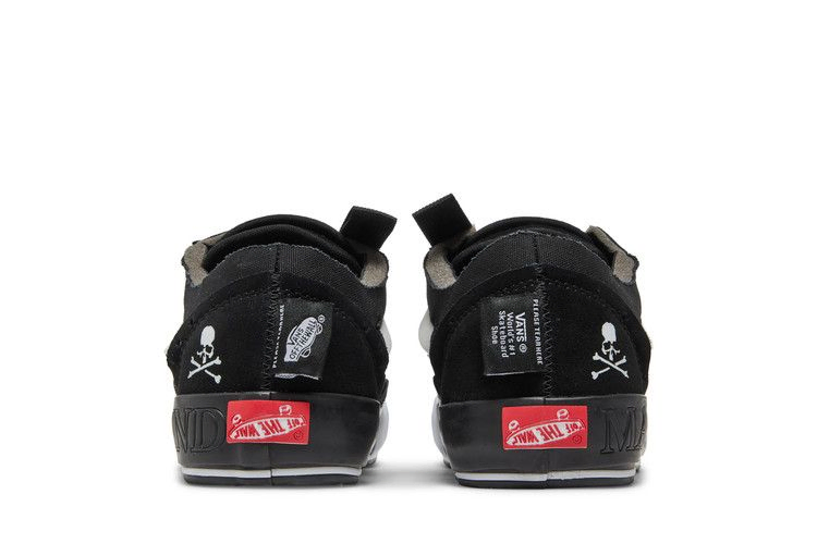 end-x-mastermind-japan-x-old-skool-black-vn0a45k15bg_05