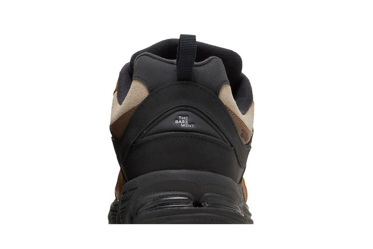 Кроссовки The Basement x New Balance 2002R 'Earth Brown'