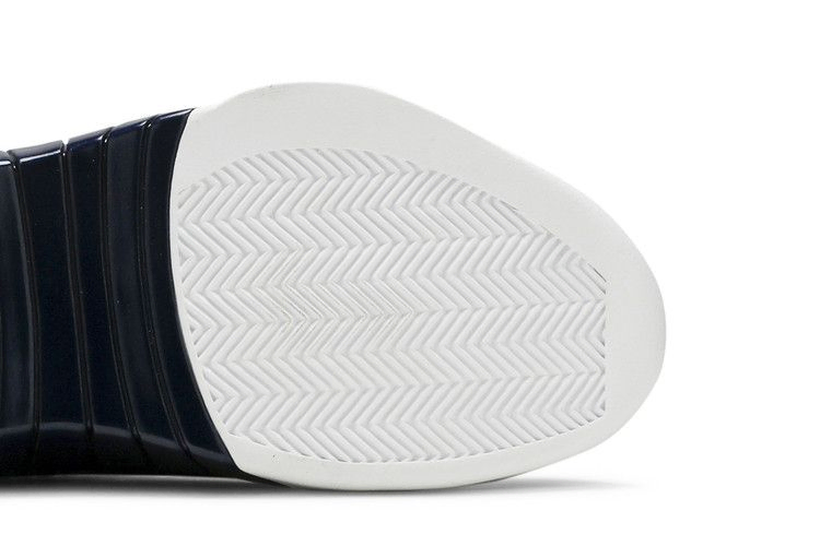 air-jordan-15-retro-obsidian-2017-881429-400_04