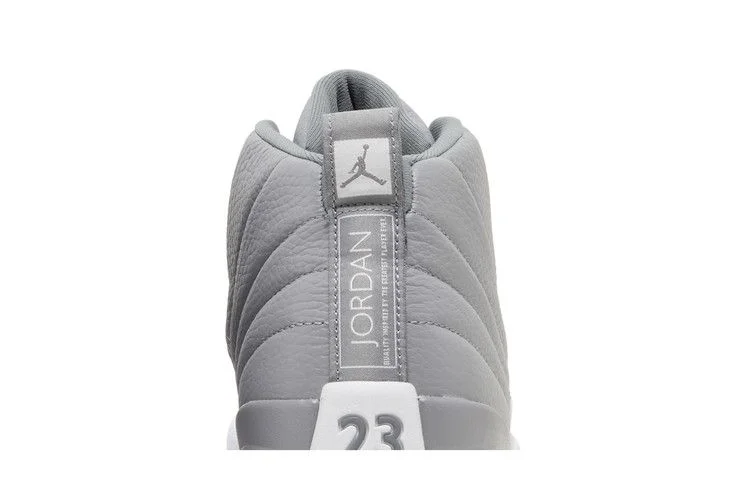 Krossovki-Air-Jordan-12-Retro-Stealth-6