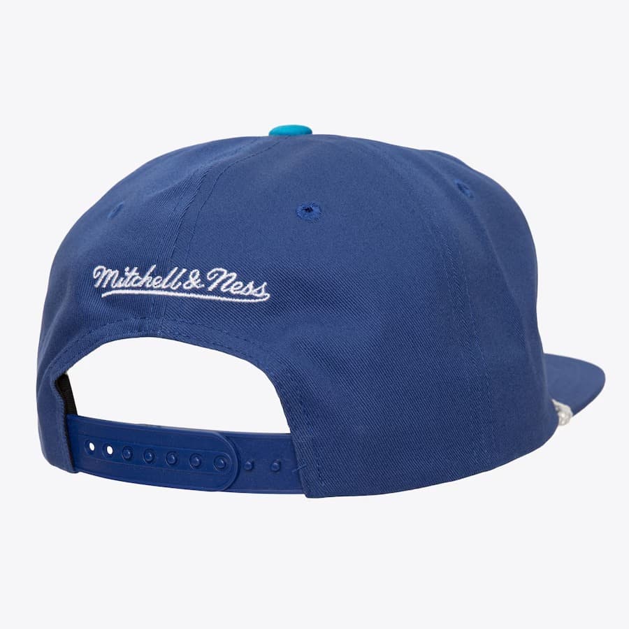 Бейсболка Mitchell & Ness Royal Toronto Blue Jays Cooperstown Collection Radiant Lines Deadstock Snapback