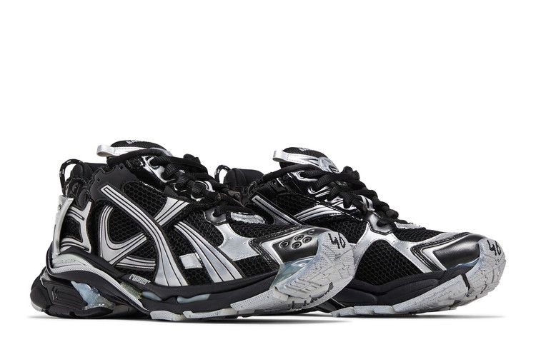 balenciaga-runner-sneaker-black-silver-772774-w3rmu-1100_07