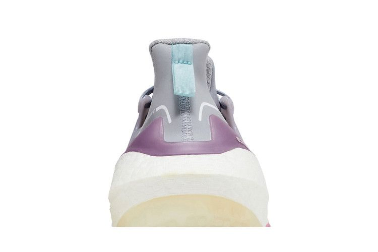 Кроссовки Adidas Wmns UltraBoost 21 Cold.Rdy 'Halo Silver Ice Purple'