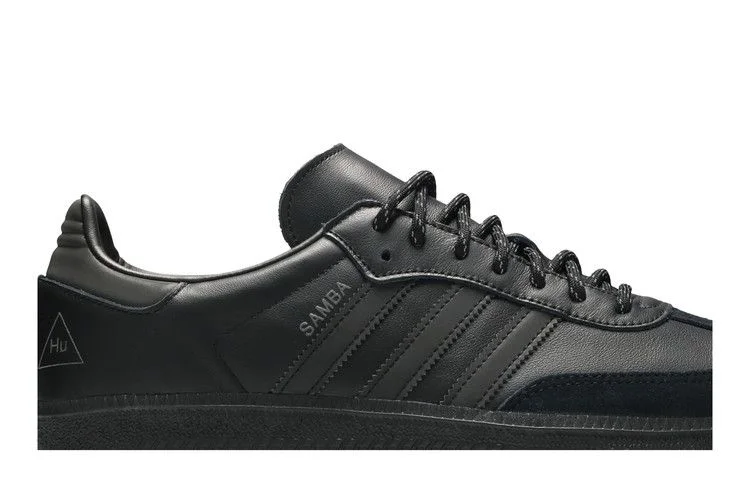 Krossovki-Pharrell-x-adidas-Samba-Black-Future-1
