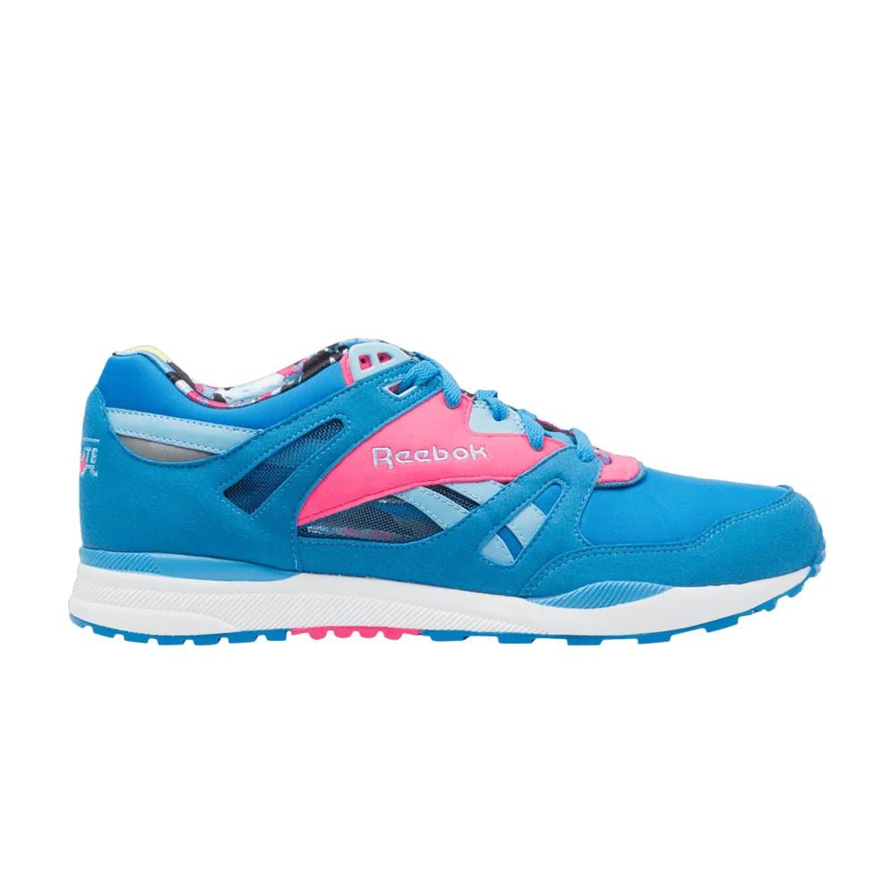 Krossovki-Reebok-Ventilator-WB-Blue-Pink