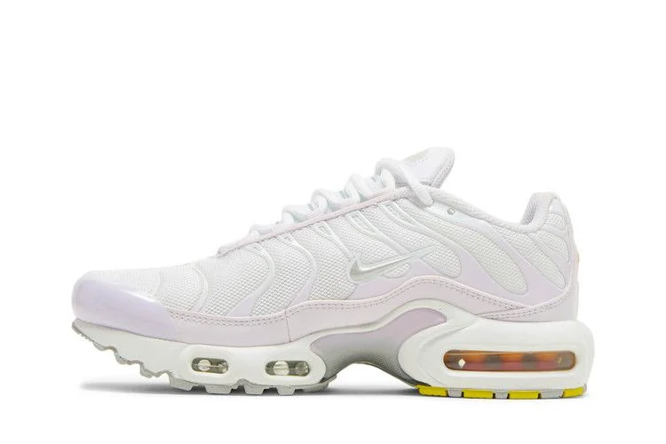 Кроссовки Nike Air Max Plus GS 'White Light Violet'