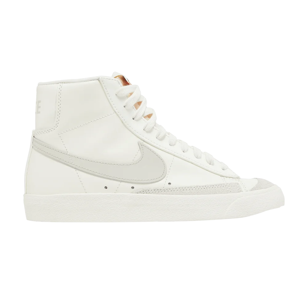 Кроссовки Nike Wmns Blazer Mid '77 Vintage 'Sail Light Bone'