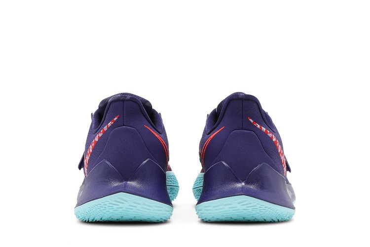 Кроссовки Nike Kyrie Low 3 'Orchid'