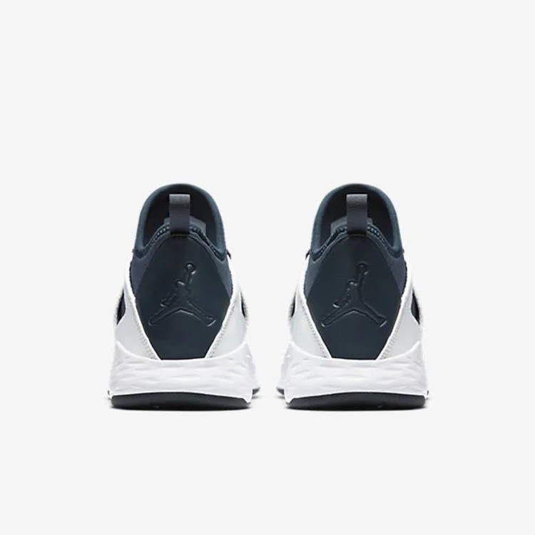 Krossovki-Air-Jordan-Formula-23-3-1