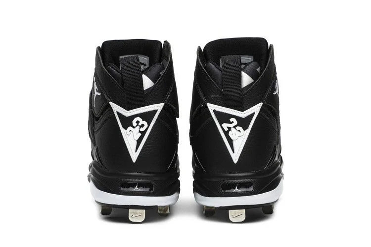 Кроссовки Air Jordan 7 Retro Metal Cleat 'Oreo'