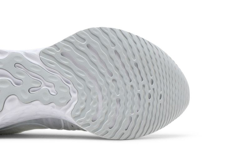 react-infinity-run-flyknit-2-white-ct2357-103_04