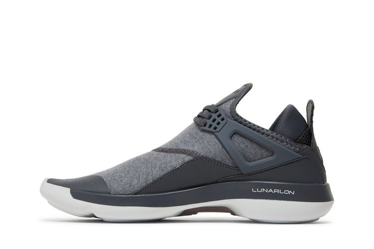 jordan-fly-89-940267-005_02