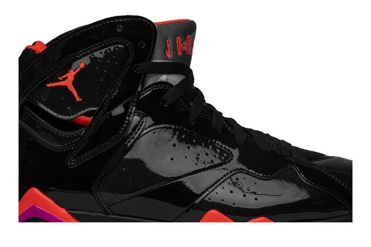 Кроссовки Wmns Air Jordan 7 Retro 'Black Gloss'