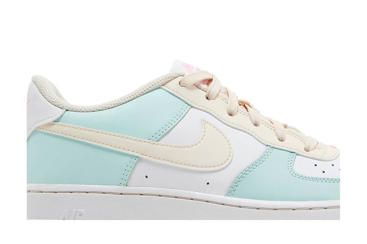 air-force-1-gs-emerald-rise-guava-ice-dv7762-300_01