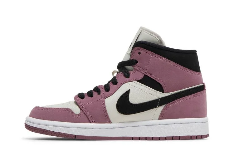 Кроссовки Wmns Air Jordan 1 Mid SE 'Berry Pink'