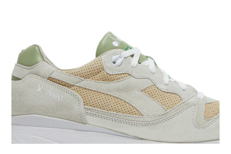 Кроссовки Diadora END x V7000 'Grappa'