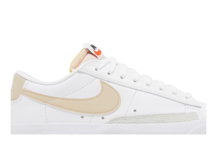 wmns-blazer-low-77-white-pale-coral-dc4769-106_01
