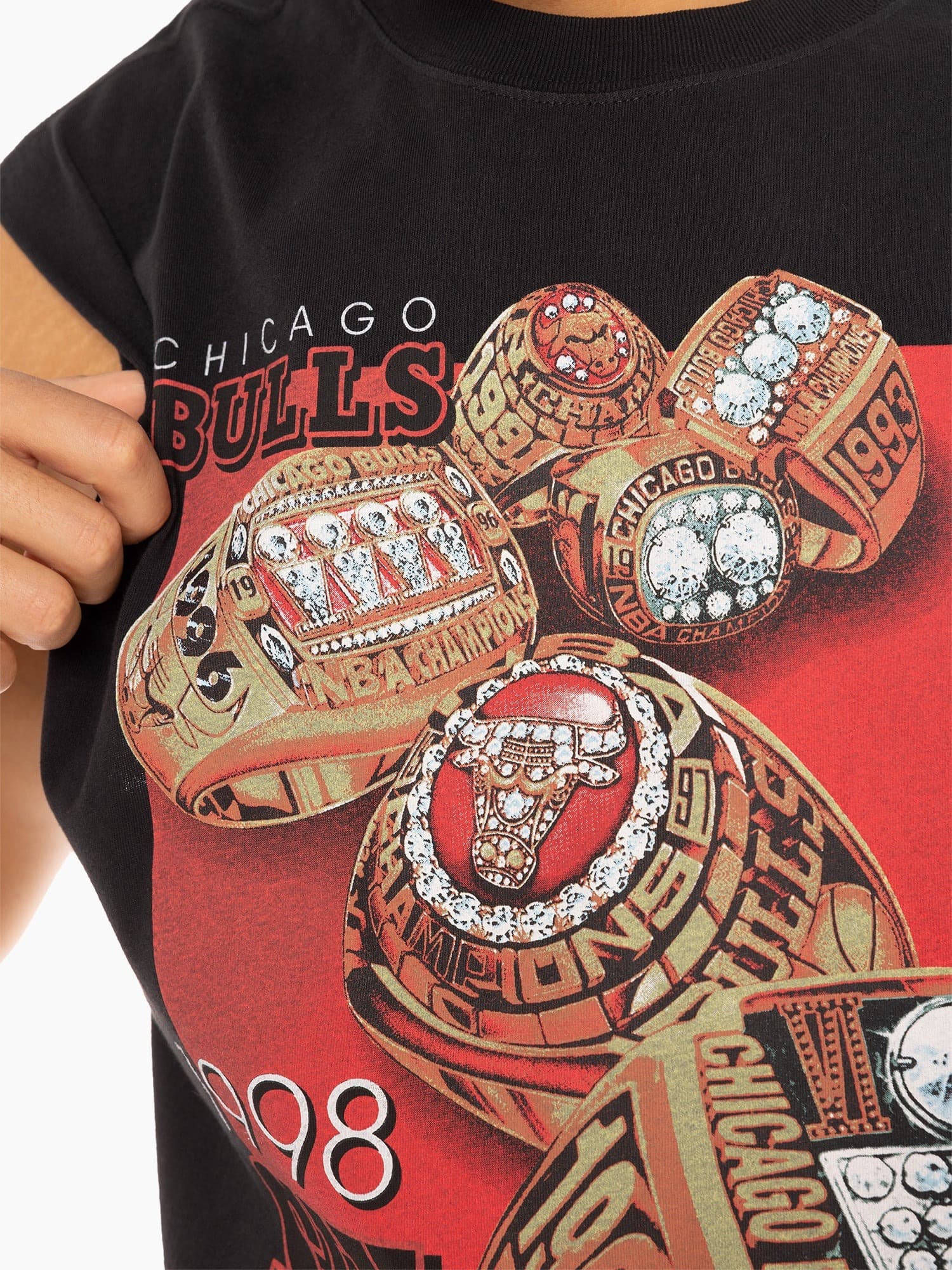 Mitchell-Ness-Chicago-Bulls-6-Rings-NBA-Champions-Vintage-Muscle-Tank-2