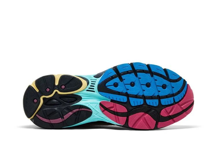 Krossovki-Saucony-ProGrid-Omni-9-Multi-Color-Black-Foot-Locker-Exclusive-3