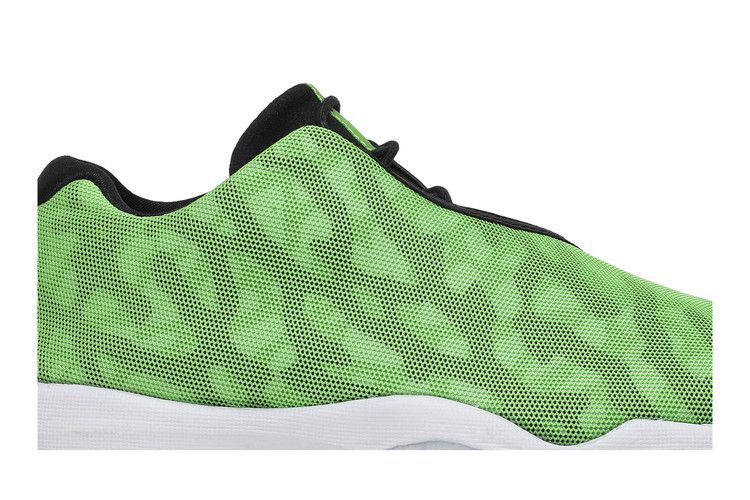 jordan-future-low-light-green_01