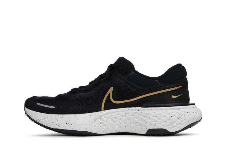 Кроссовки Nike ZoomX Invincible Run Flyknit 'Black Metallic Gold'