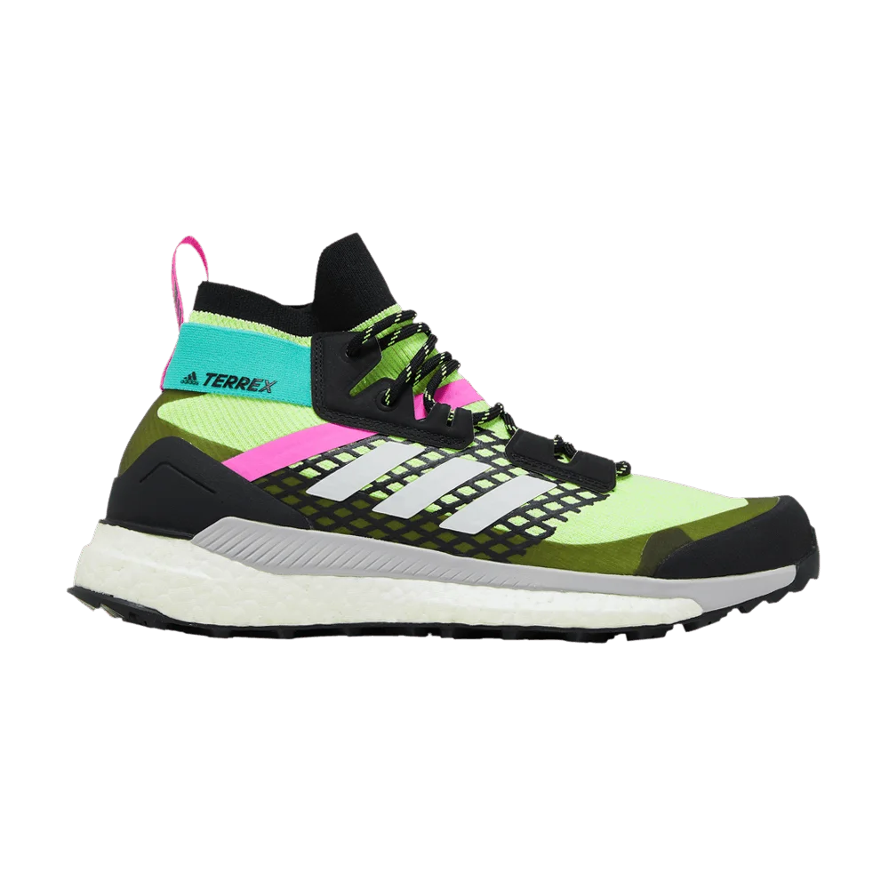 Krossovki-adidas-Terrex-Free-Hiker-Primeblue-Hi-Res-Yellow-Black