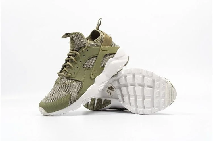 Krossovki-Nike-Air-Huarache-Run-Ultra-Prm-Trooper-4
