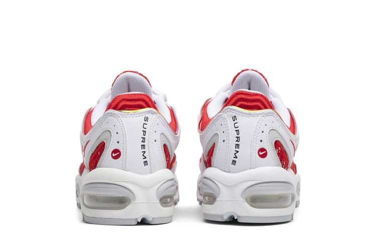 Кроссовки Supreme x Nike Air Max Tailwind 4 'University Red'