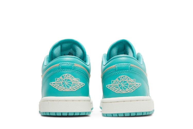 Кроссовки Wmns Air Jordan 1 Low 'Tropical Teal Sandy Beige'