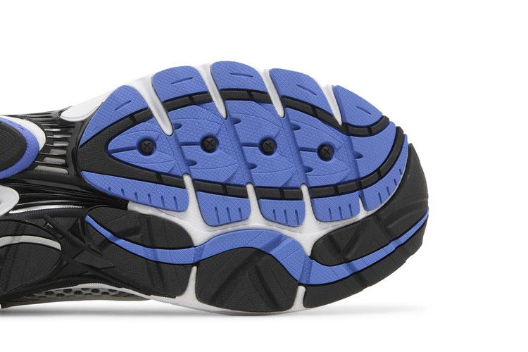 og-progrid-omni-9-white-silver-blue-s70739-2_04