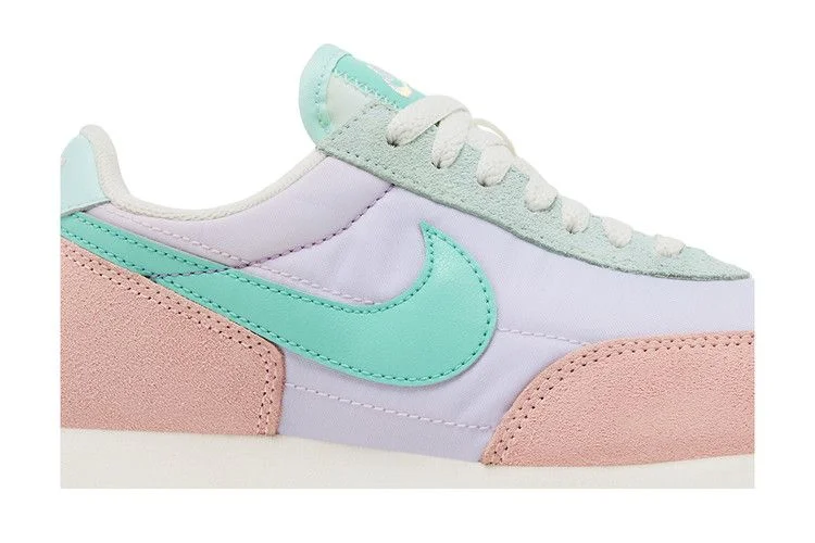 Krossovki-Nike-Wmns-Daybreak-Pastel-1