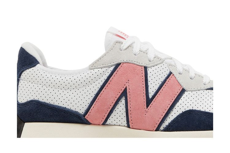 Кроссовки New Balance 327 'White Natural Pink'