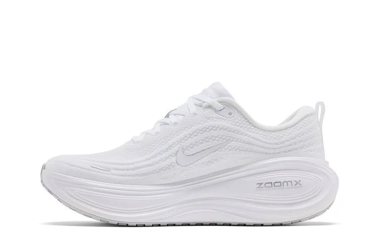 Кроссовки Nike Vomero Plus 'White Metallic Silver'
