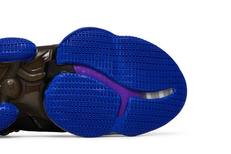 Кроссовки Nike LeBron 19 'Graduate'