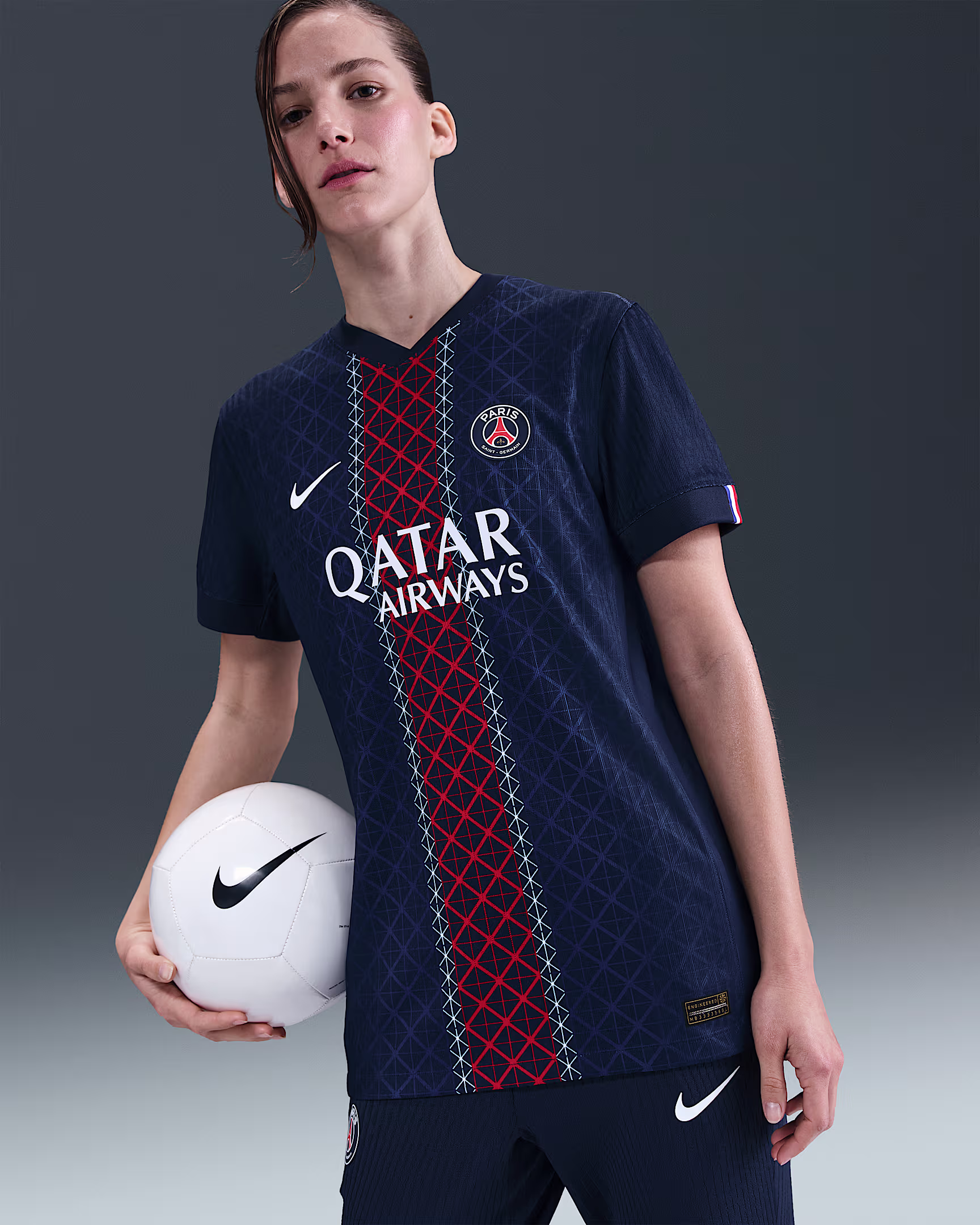 Женское футбольное джерси Paris Saint-Germain 2025/26 Match Home