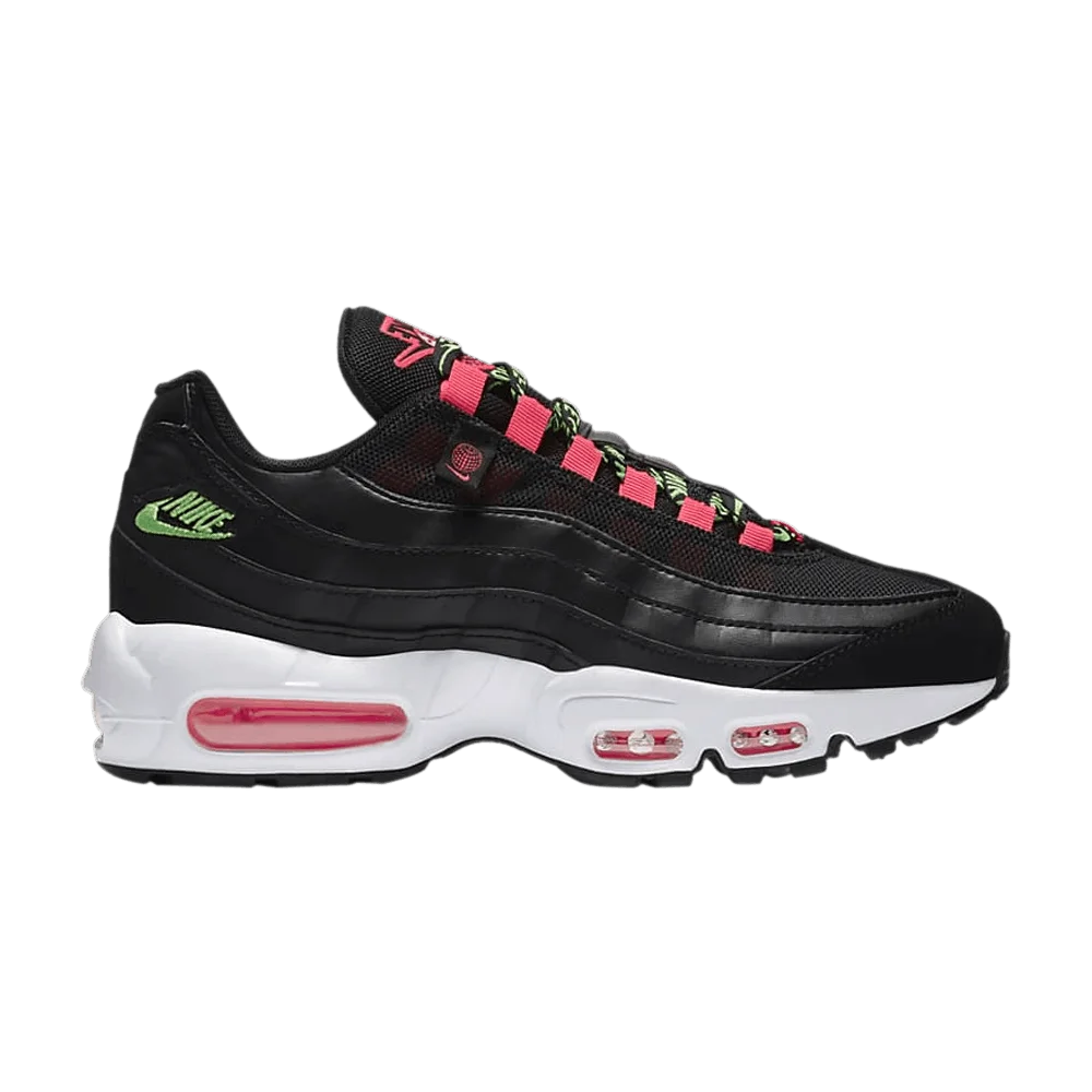 Krossovki-Nike-Wmns-Air-Max-95-SE-Worldwide-Pack-Black