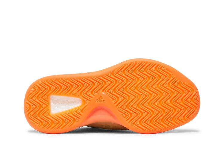 yeezy-quantum-hi-res-coral-hp6595_03