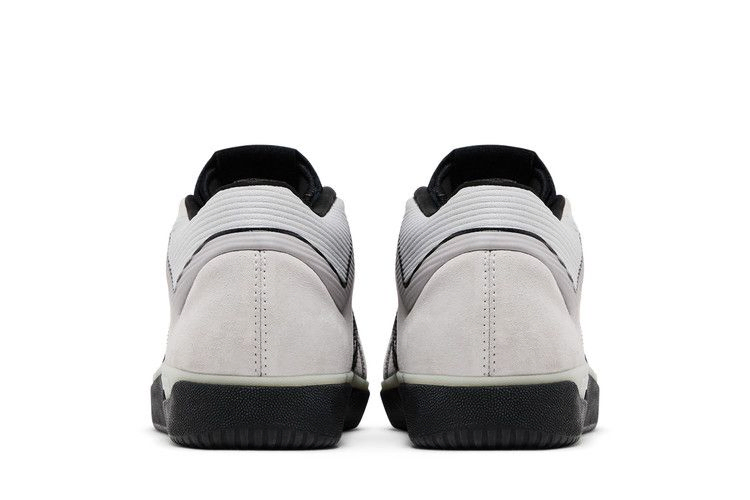 tyshawn-grey-black-gy6953_05