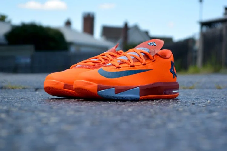 Krossovki-Nike-KD-6-GS-NYC-66-1
