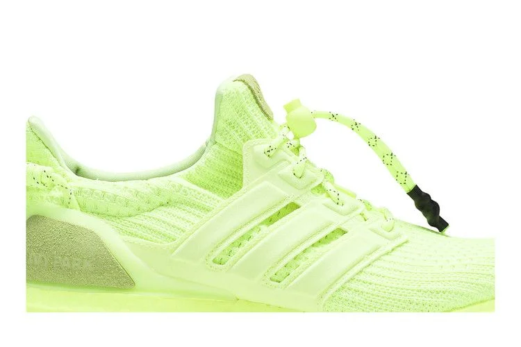 Кроссовки Ivy Park x adidas UltraBoost 'Hi-Res Yellow'