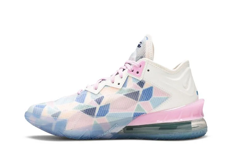 Кроссовки atmos x Nike LeBron 18 Low 'Sakura'