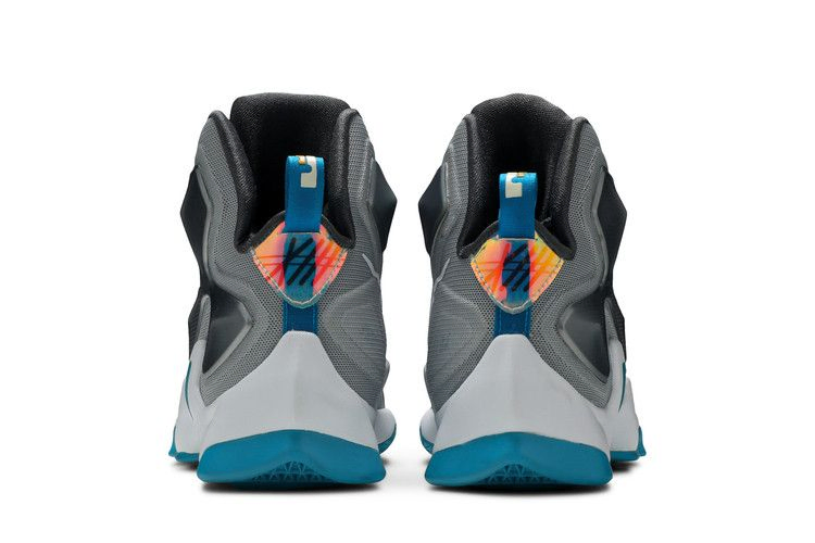 Кроссовки Nike LeBron 13 'Hologram'