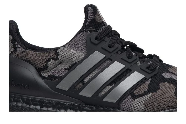 Кроссовки A Bathing Ape x adidas UltraBoost 4.0 'Black Camo'