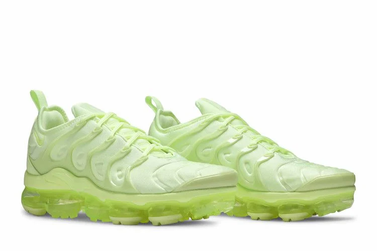 Krossovki-Nike-Wmns-Air-VaporMax-Plus-Barely-Volt-7