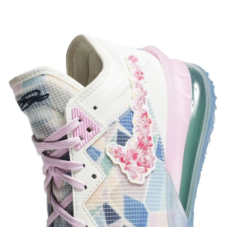 Krossovki-atmos-x-Nike-LeBron-18-Low-Sakura-8