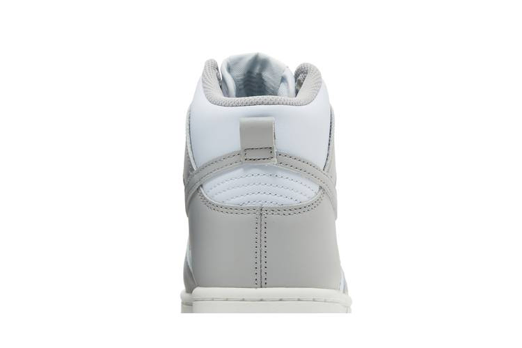 Кроссовки Nike Wmns Dunk High 'Blue Tint'