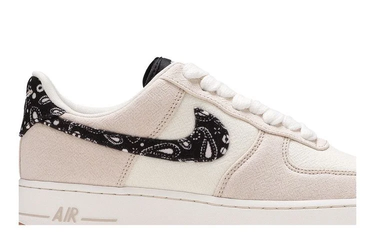 Кроссовки Nike Air Force 1 '07 LV8 'Paisley Swoosh'