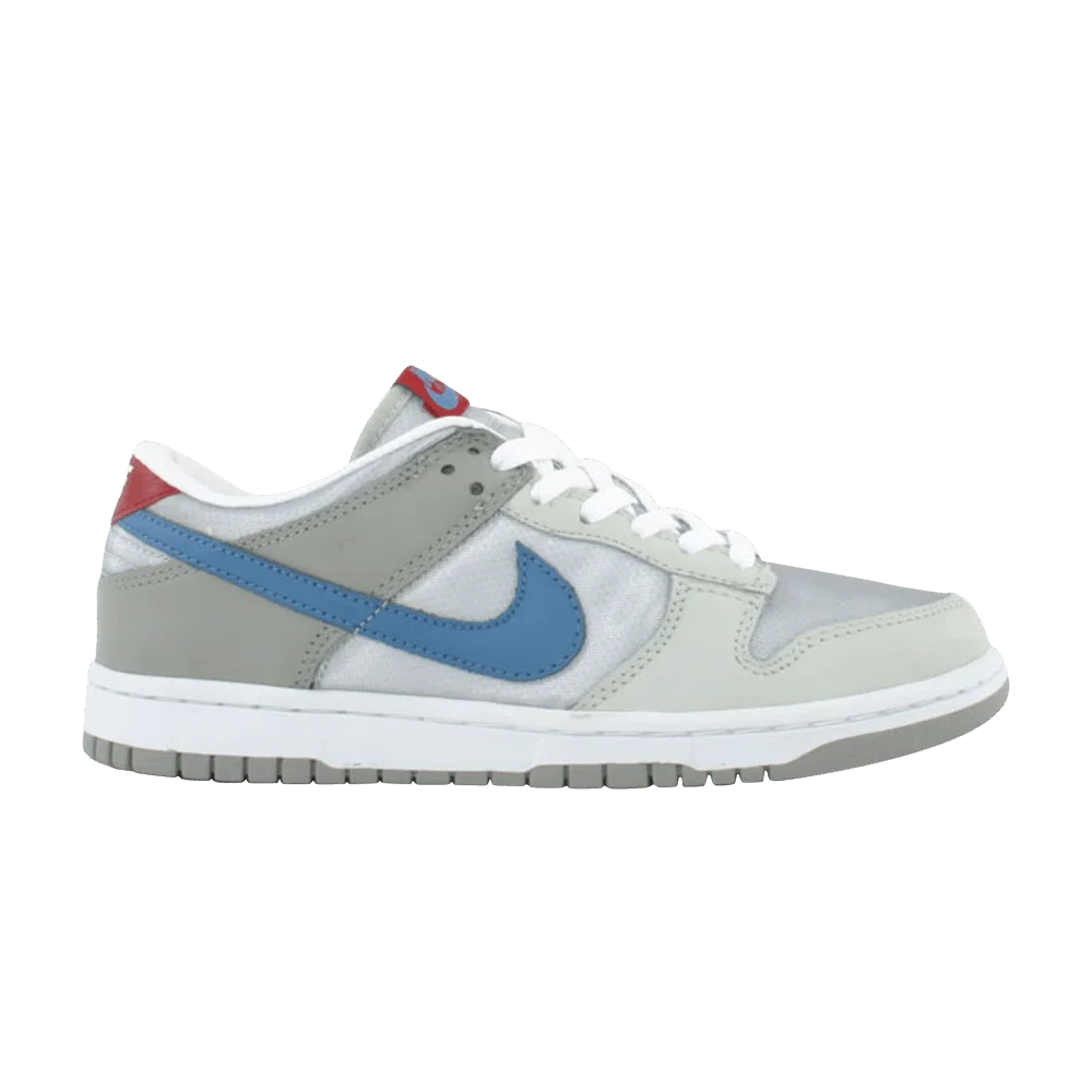 Krossovki-Nike-Dunk-Low-Silver-Surfer-2003