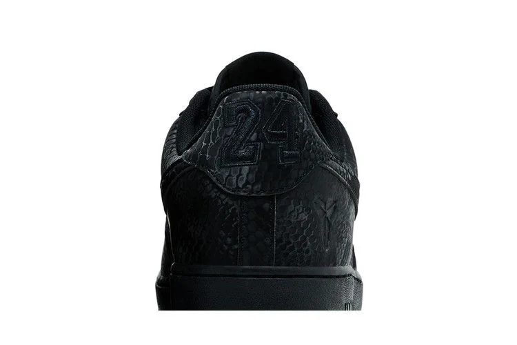 Кроссовки Kobe Bryant x Nike Air Force 1 Low 'Triple Black'