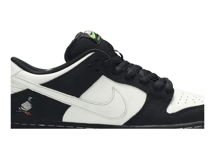 Krossovki-Jeff-Staple-x-Nike-Dunk-Low-Pro-SB-Panda-Pigeon-Laser-Etched-1
